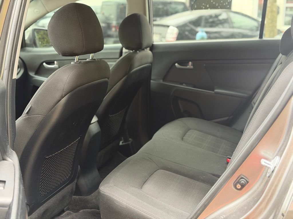 Used 2012 Kia Sportage LX w/ Navigation Pkg FWD image 11