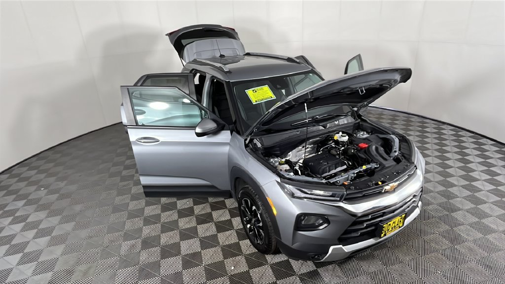 Used 2023 Chevrolet TrailBlazer LT AWD/4WD image 14