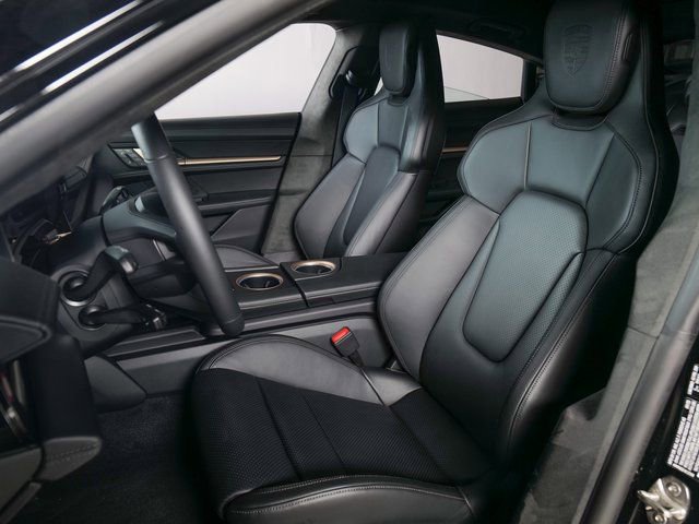 New 2026 Porsche Taycan GTS image 5
