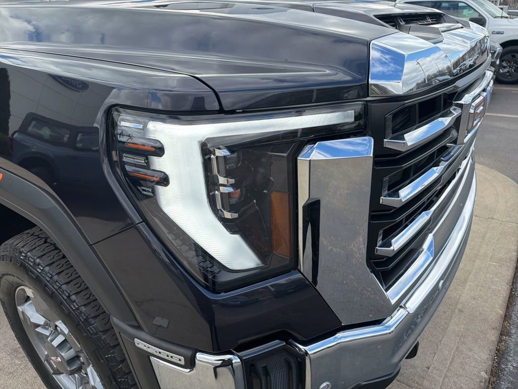 Used 2025 GMC Sierra 2500 SLT AWD/4WD image 20