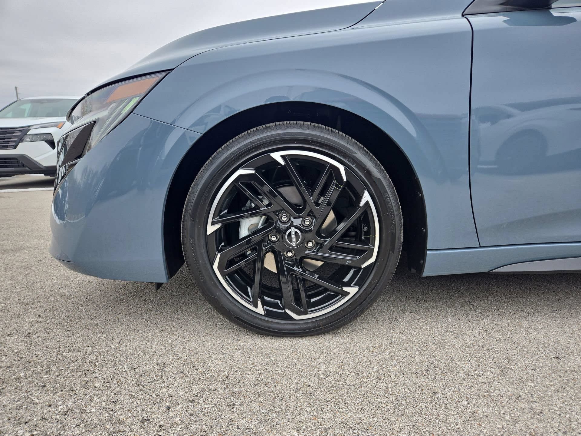 New 2026 Nissan Sentra SR w/ SR Premium Package FWD image 38