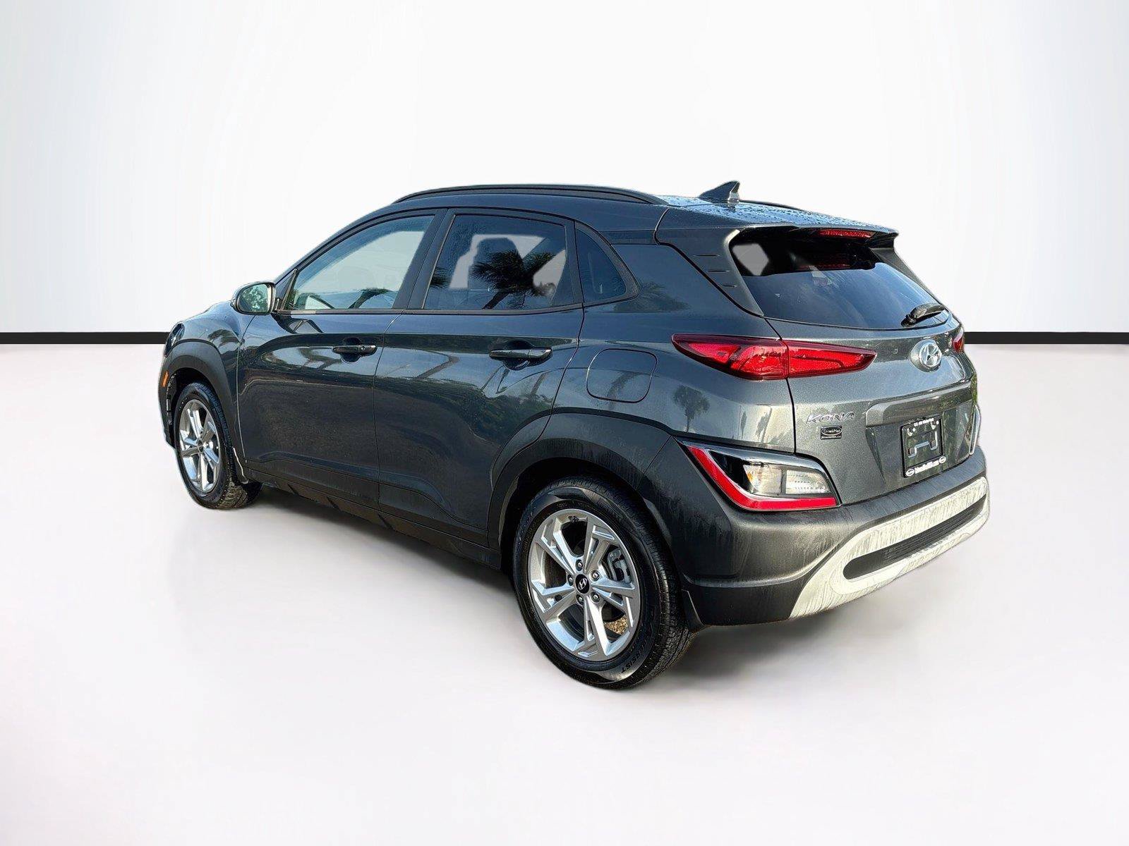 Used 2022 Hyundai Kona SEL w/ Cargo Package FWD image 5