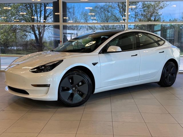 Used 2023 Tesla Model 3 Standard Range RWD image 1