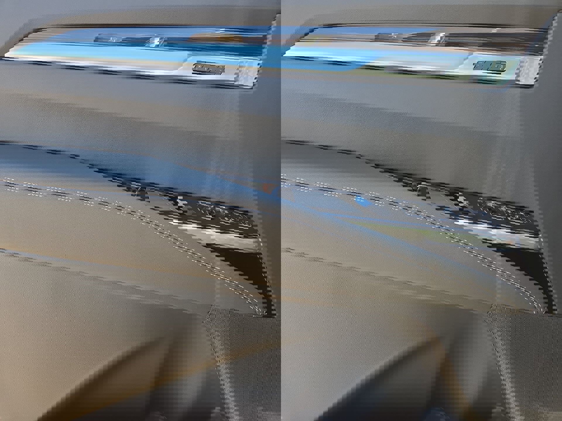 New 2026 Cadillac Escalade ESV Luxury w/ Touring Package image 15