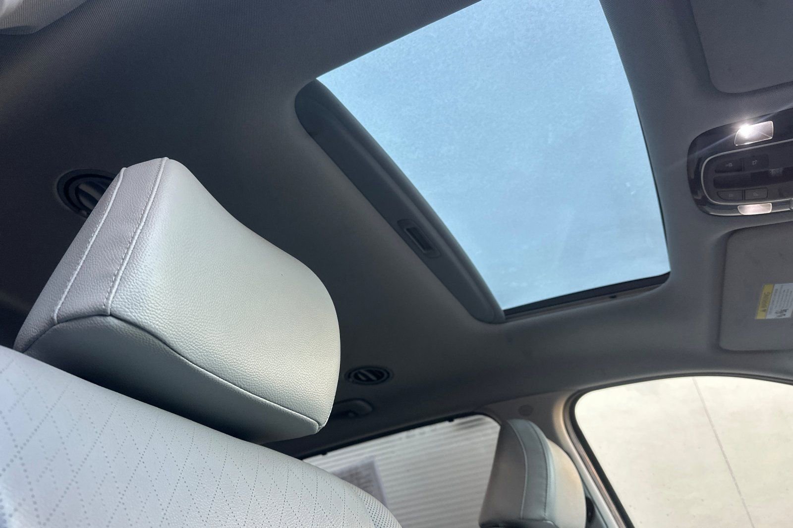 Used 2020 Hyundai Palisade SEL w/ Premium Package image 19
