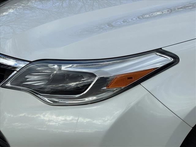 Used 2015 Toyota Avalon XLE image 10