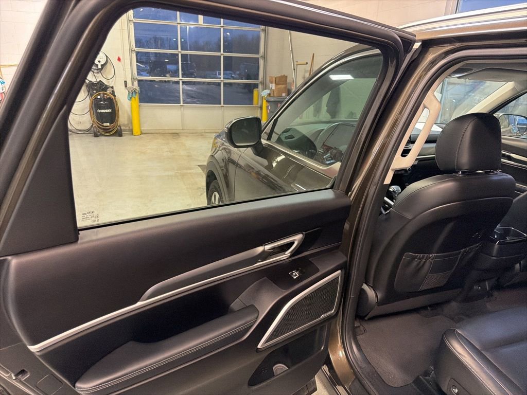 Used 2021 Kia Telluride S image 36