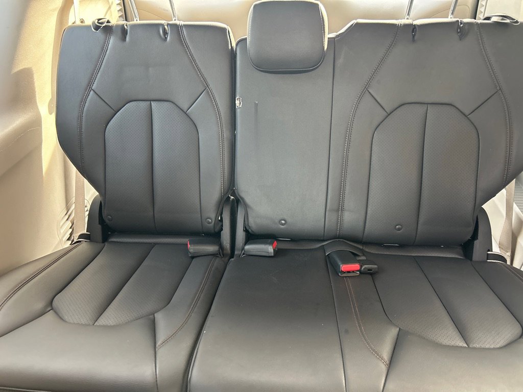 Used 2017 Chrysler Pacifica Touring-L Plus w/ Tire & Wheel Group FWD image 14