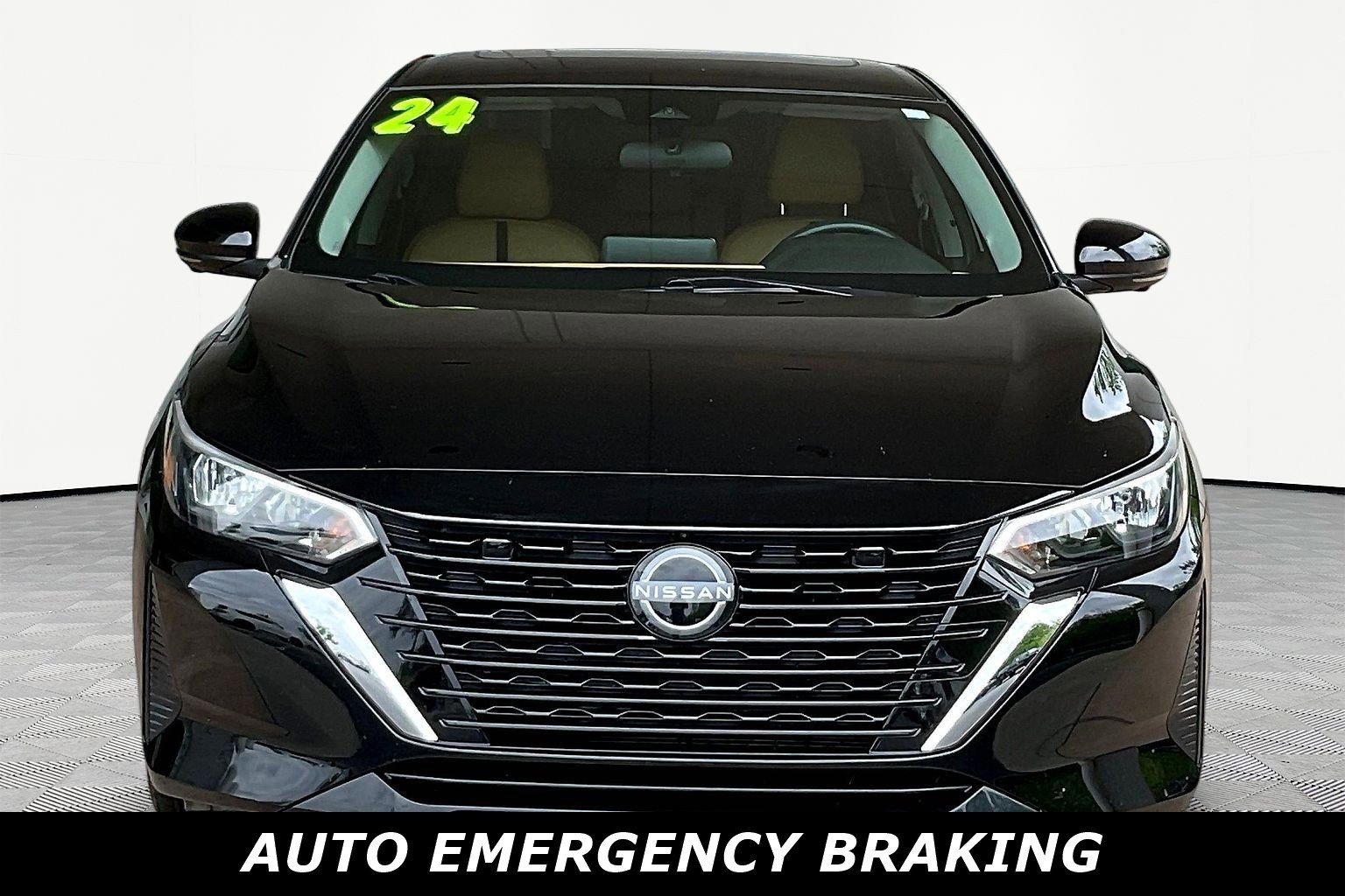 Used 2024 Nissan Sentra SV w/ SV Premium Package FWD image 2