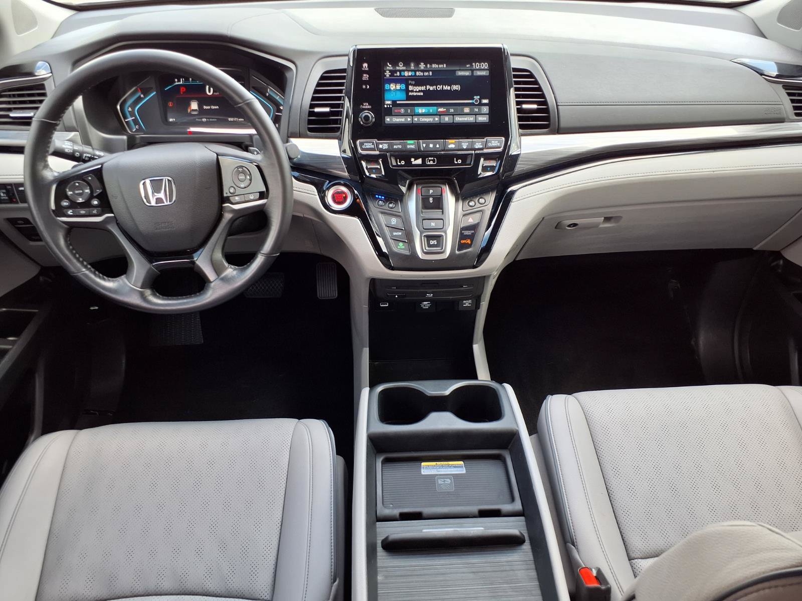 Used 2023 Honda Odyssey Elite image 4