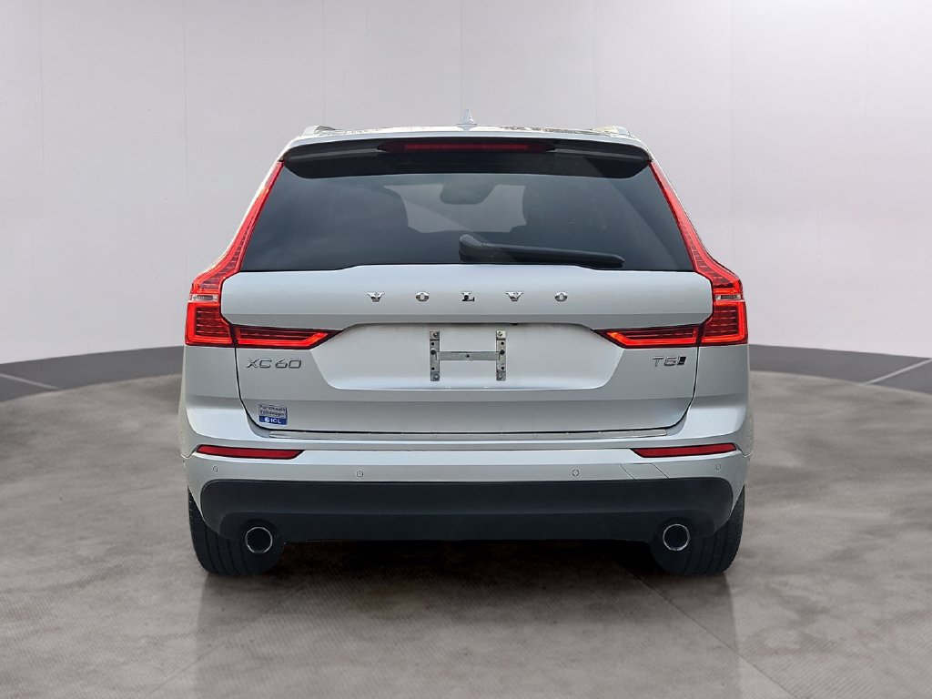 Used 2019 Volvo XC60 T5 Momentum w/ Premium Package AWD/4WD image 5