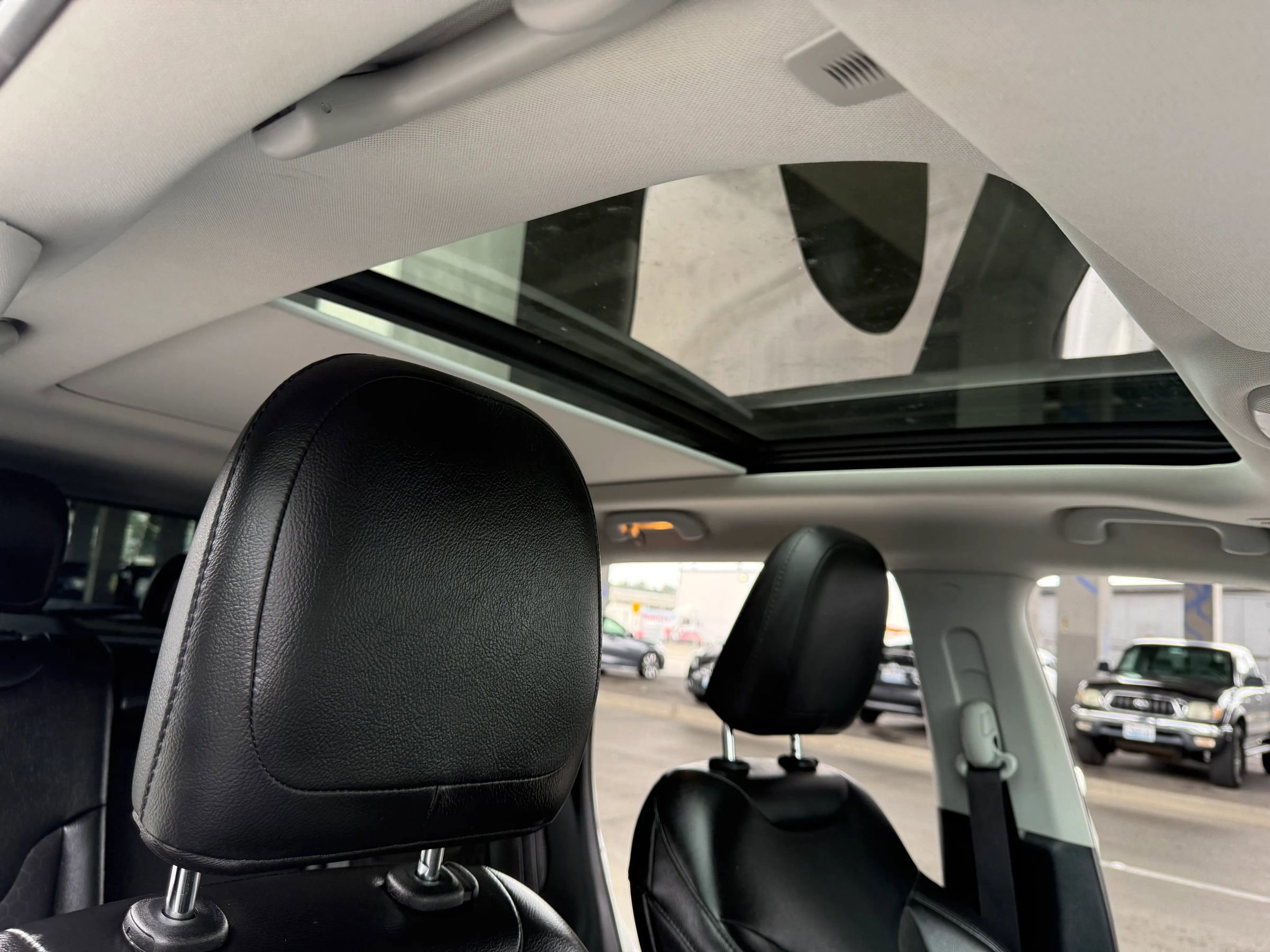 Used 2019 Jeep Compass Latitude image 28