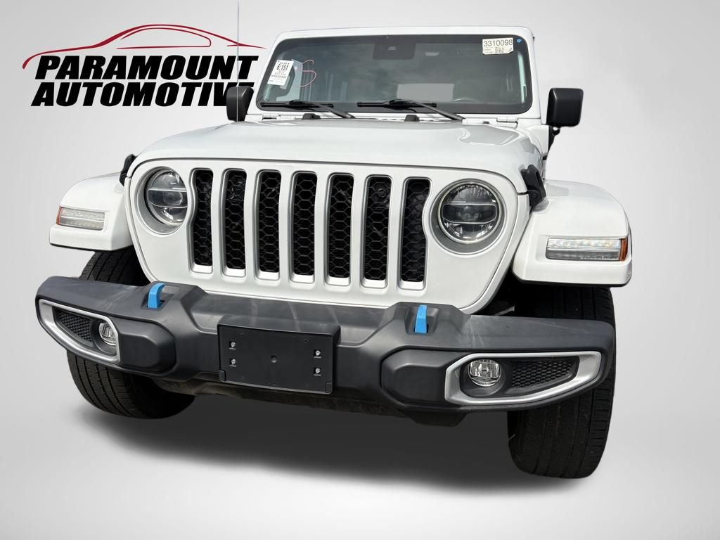 Used 2022 Jeep Wrangler Unlimited Sahara w/ Cold Weather Group AWD/4WD image 11