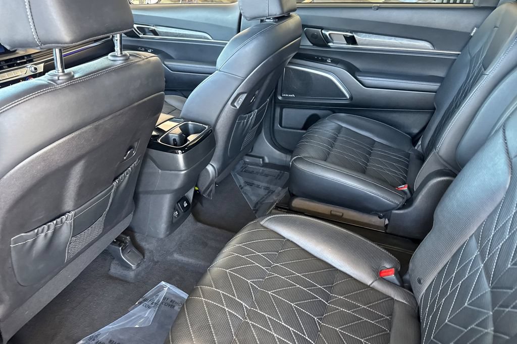 Used 2023 Kia Telluride SX Prestige X-Line AWD/4WD image 11