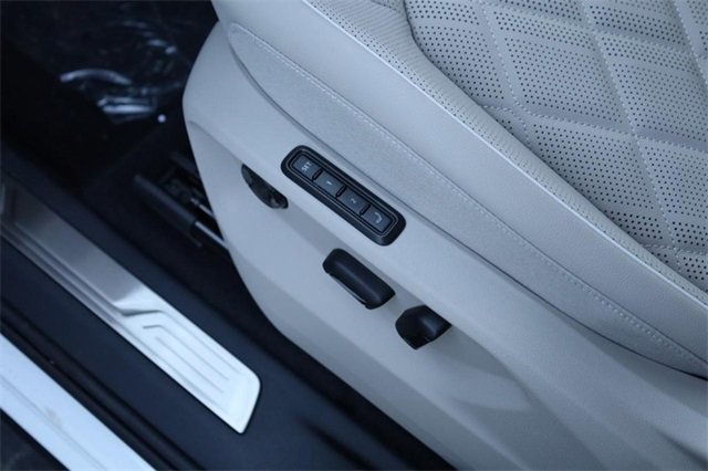 New 2026 Volkswagen Atlas SEL Premium R-Line image 11