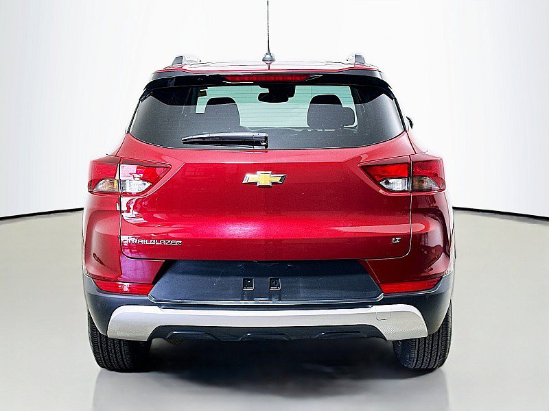 Used 2023 Chevrolet TrailBlazer LT w/ Convenience Package FWD image 6