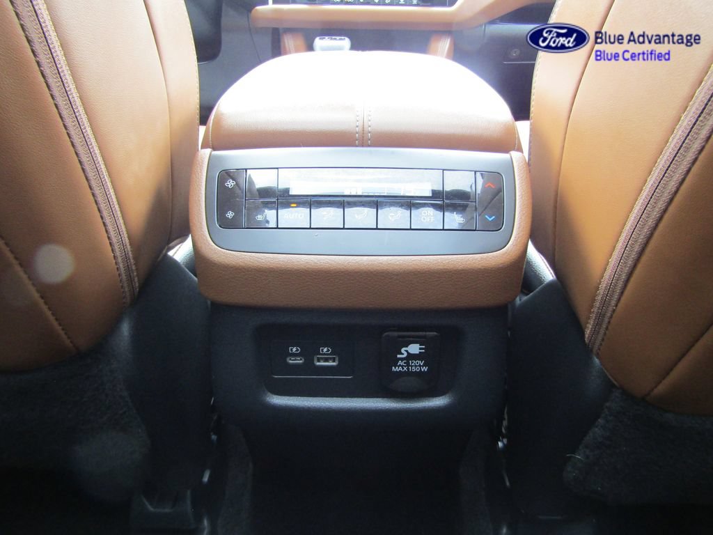 Used 2025 Nissan Pathfinder Platinum w/ Cargo Package AWD/4WD image 43