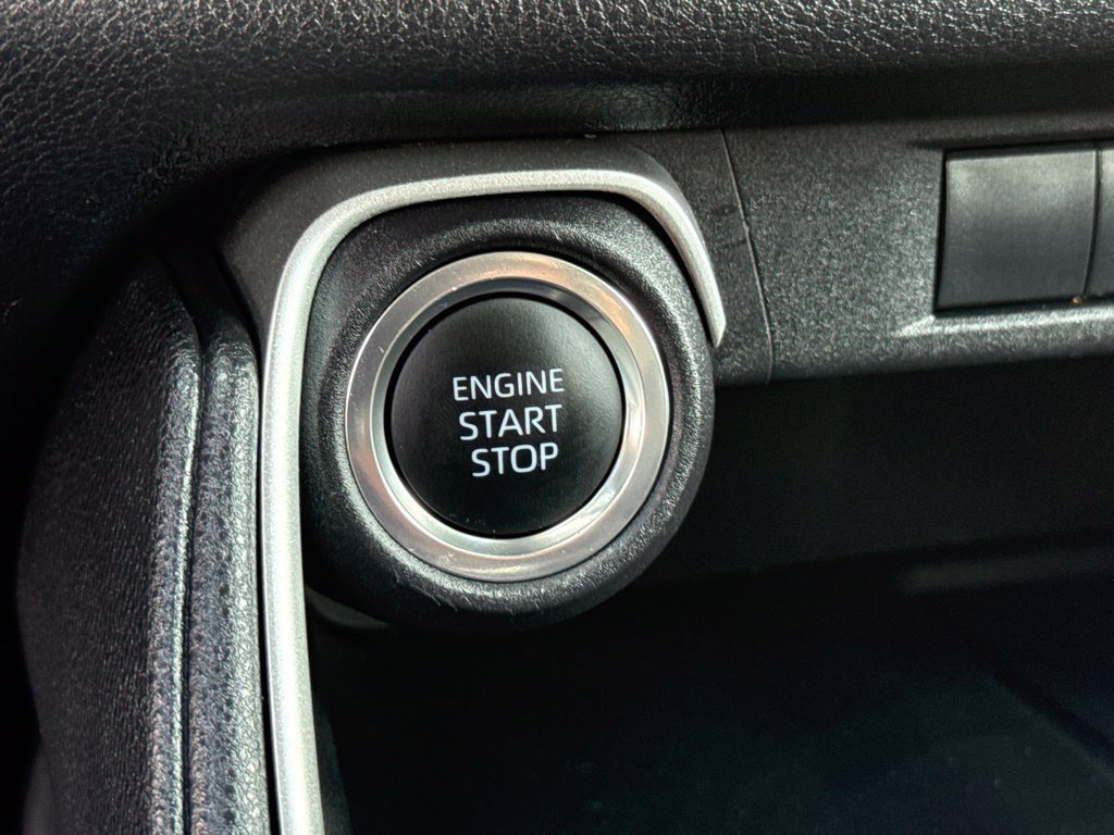 Certified 2025 Toyota Grand Highlander FWD image 28