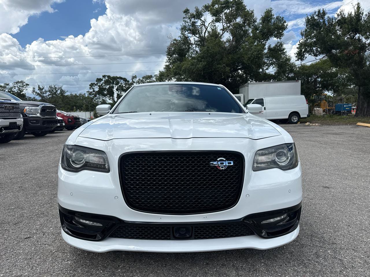 Used 2023 Chrysler 300 C RWD image 10