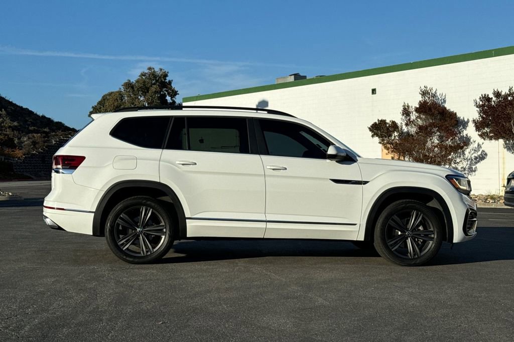 Used 2021 Volkswagen Atlas SE w/ Panoramic Sunroof Package image 2