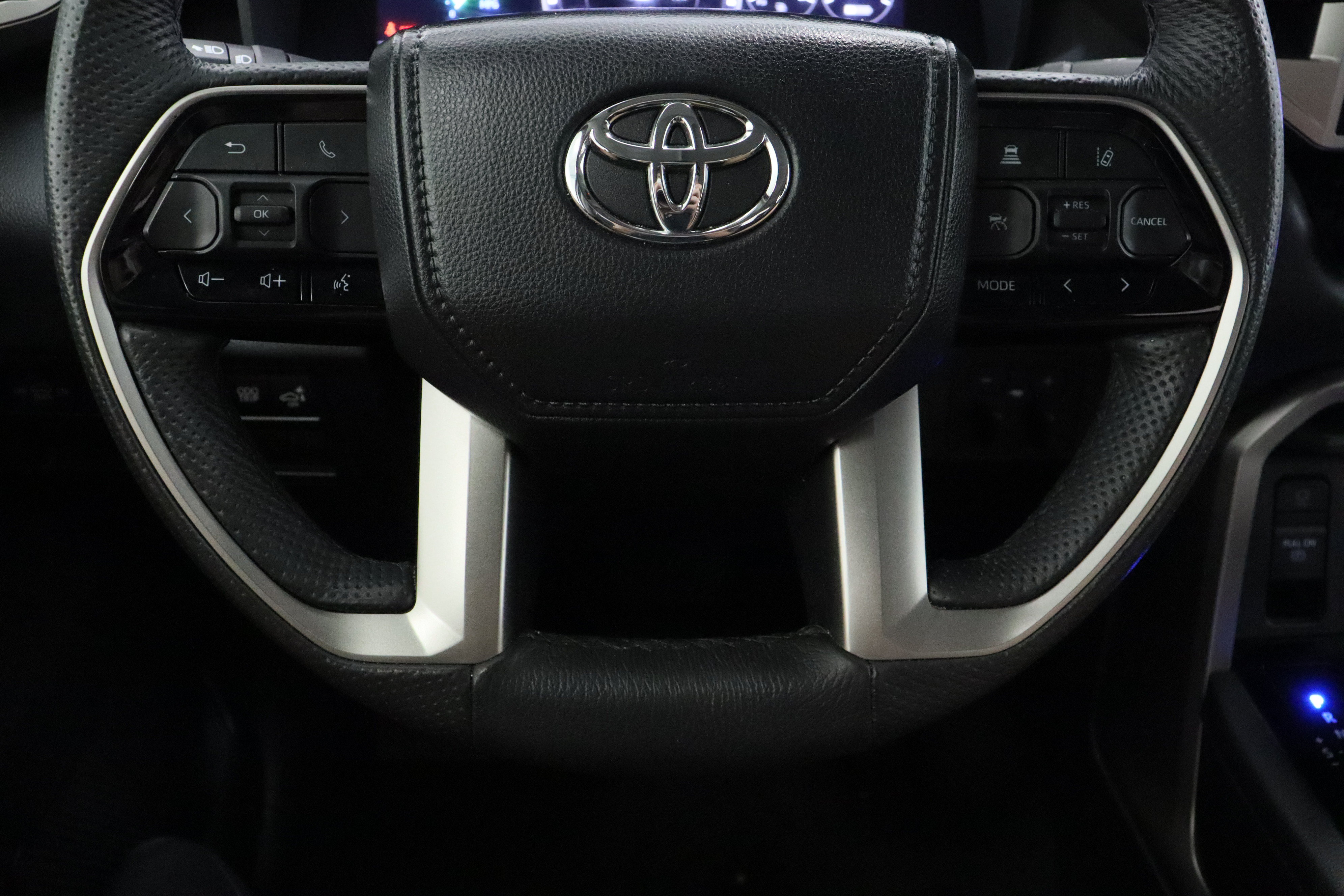 Used 2024 Toyota Tundra Limited w/ Power Package AWD/4WD image 26