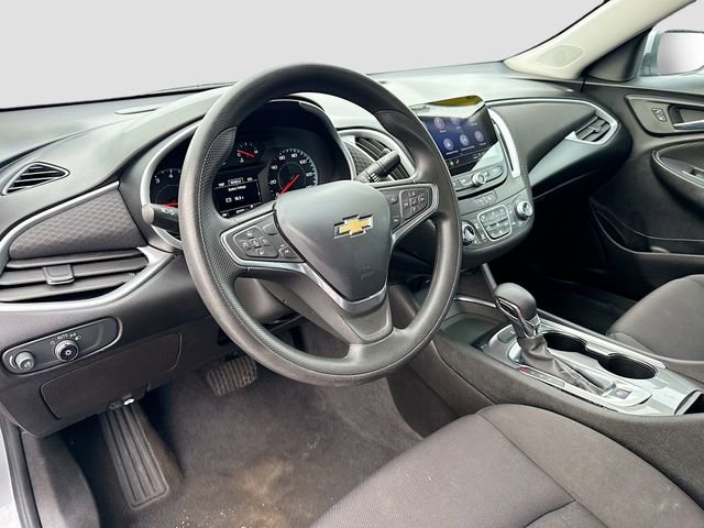 Used 2023 Chevrolet Malibu LT image 9