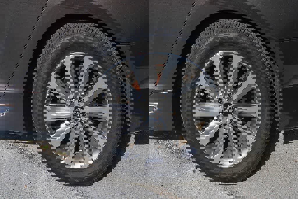 Used 2016 Hyundai Sonata Sport w/ Option Group 1V image 6