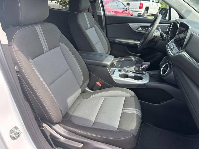 Used 2025 Chevrolet Blazer LT image 23