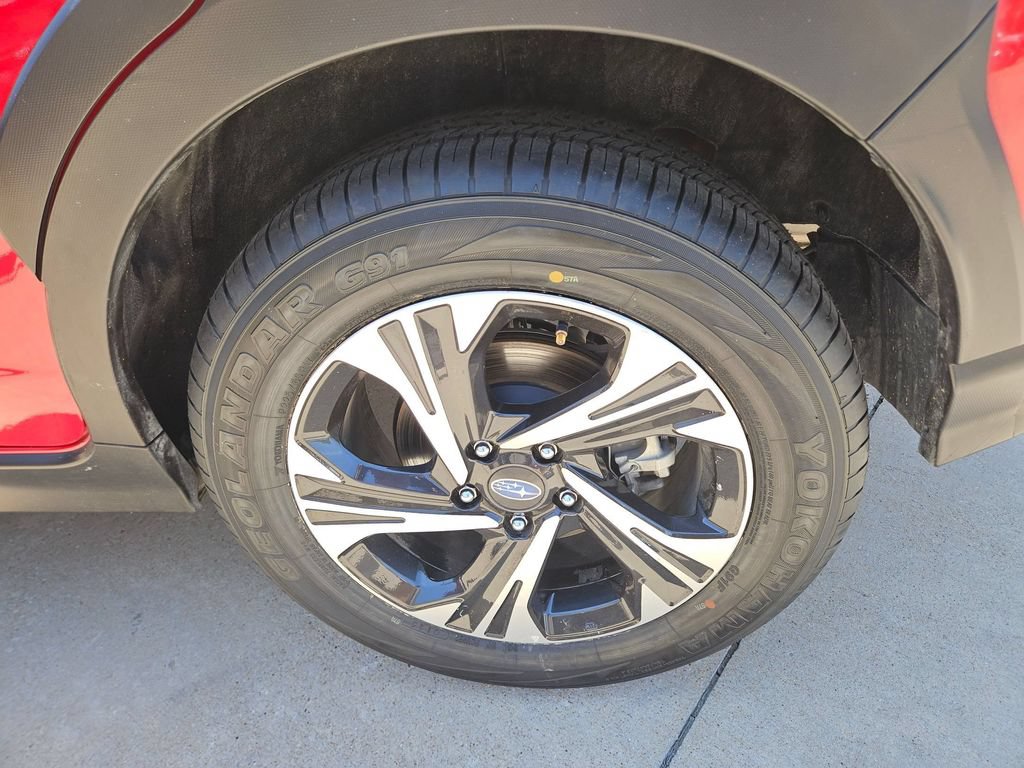 Used 2025 Subaru Crosstrek 2.5i Premium AWD/4WD image 25