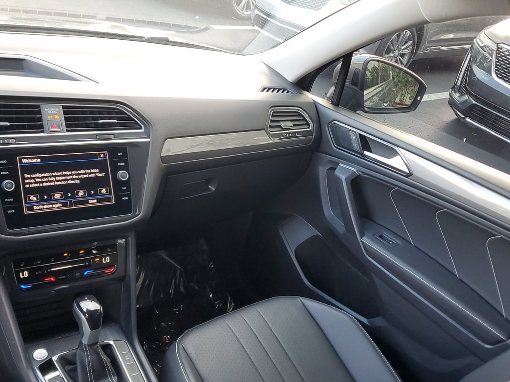 Used 2023 Volkswagen Tiguan SE FWD image 20