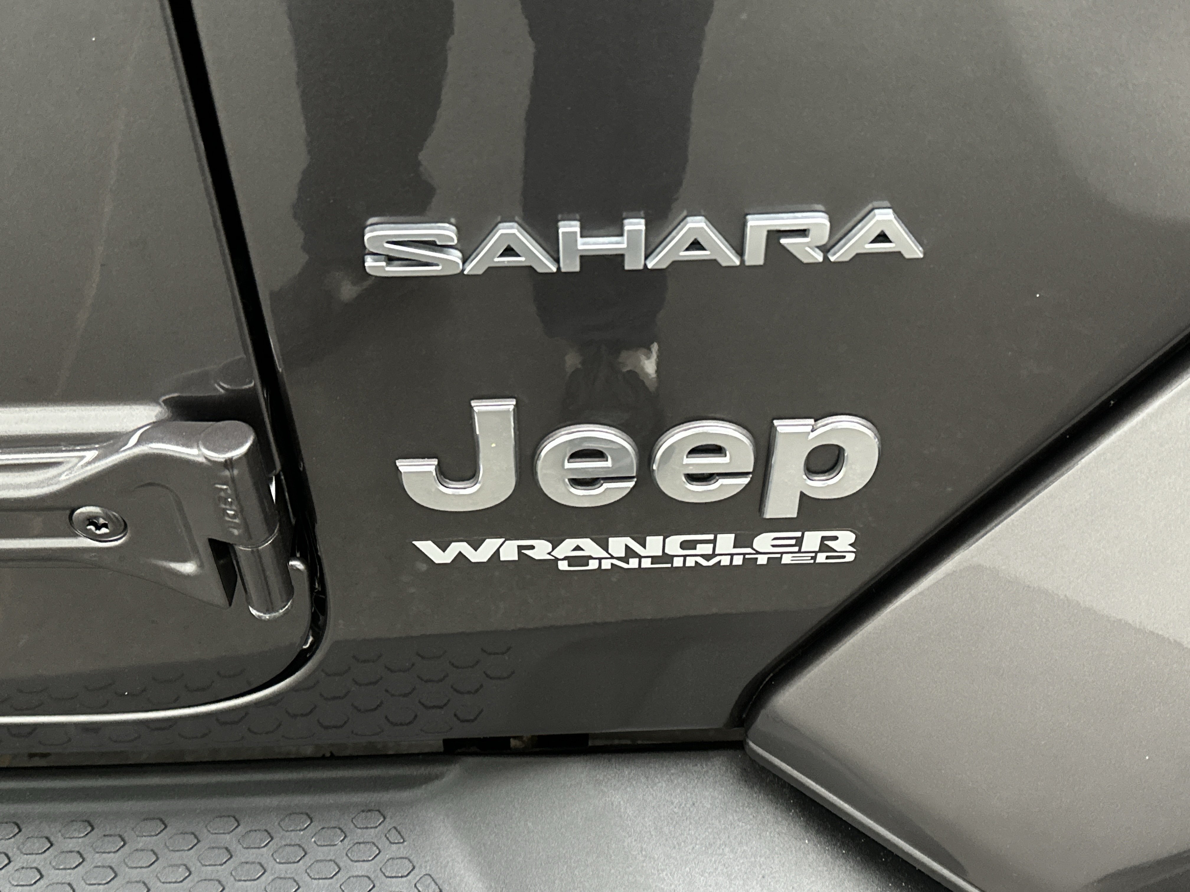 Used 2021 Jeep Wrangler Unlimited Sahara AWD/4WD image 14