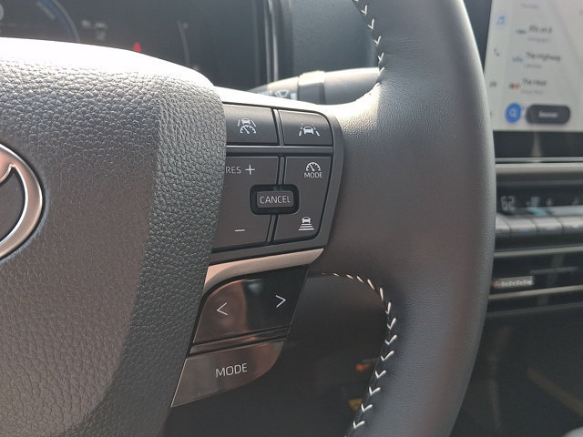 Used 2026 Toyota Camry SE w/ Convenience Package FWD image 19