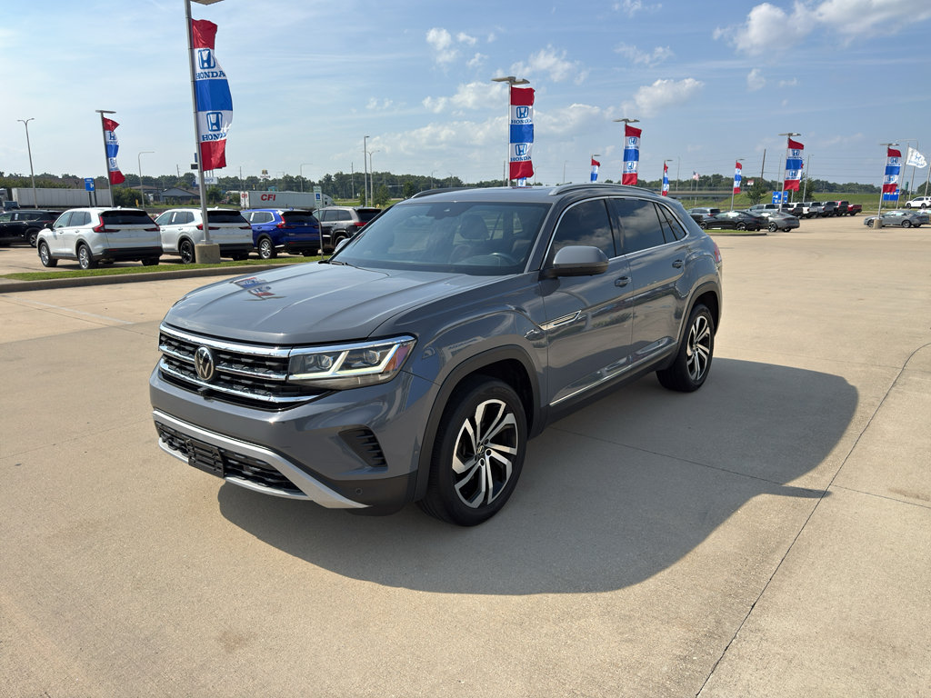Used 2020 Volkswagen Atlas Cross Sport SEL Premium AWD/4WD image 1