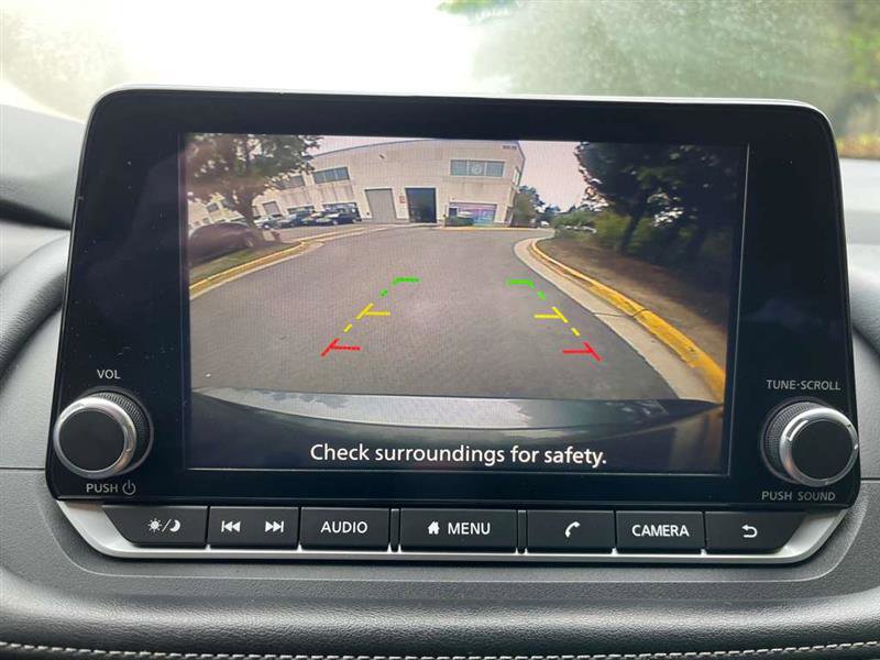 Used 2024 Nissan Rogue SV image 29