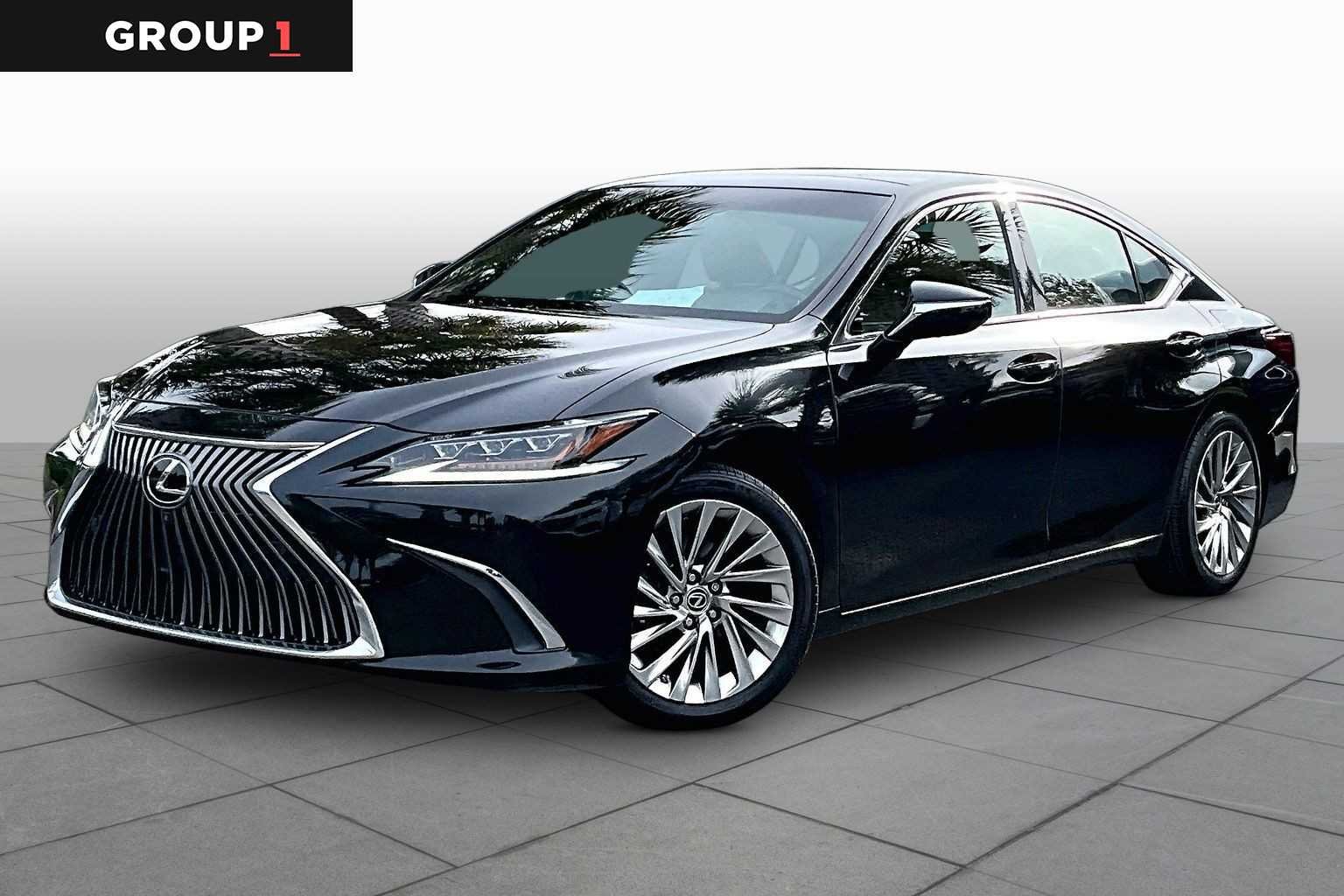 Used 2019 Lexus ES 350 Ultra Luxury w/ Accessory Package 2
