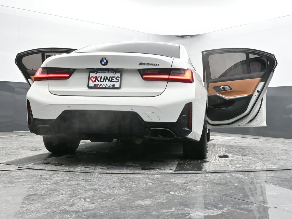 Used 2023 BMW M340i w/ Shadowloine Package image 84