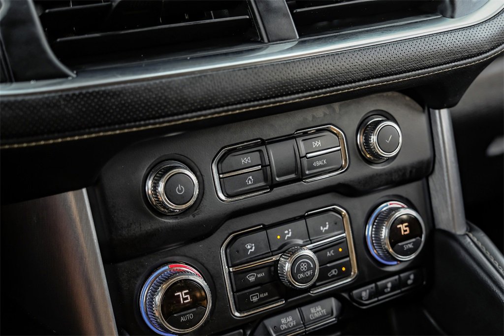 Used 2022 GMC Yukon XL SLT image 26