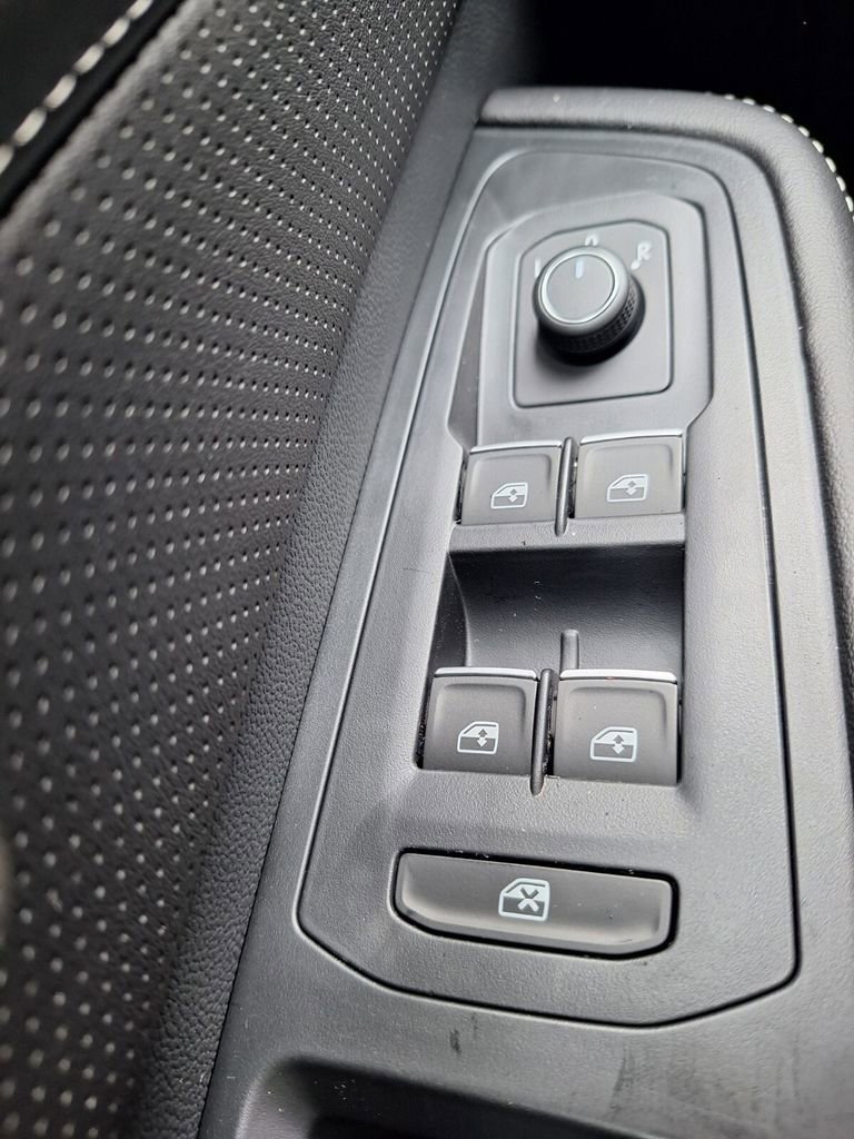 New 2026 Volkswagen Atlas SE image 19