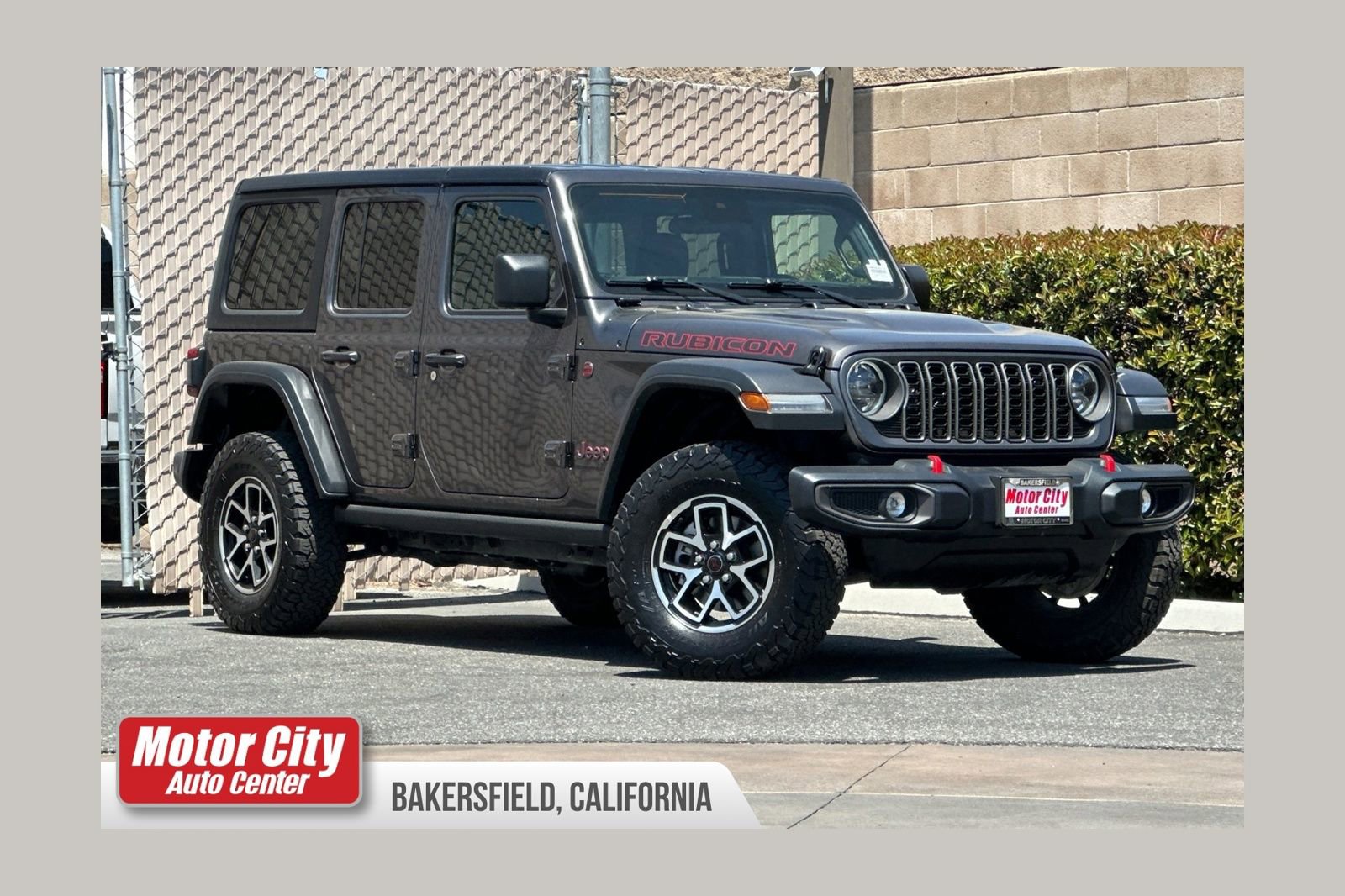 Used 2025 Jeep Wrangler Unlimited Rubicon AWD/4WD image 1