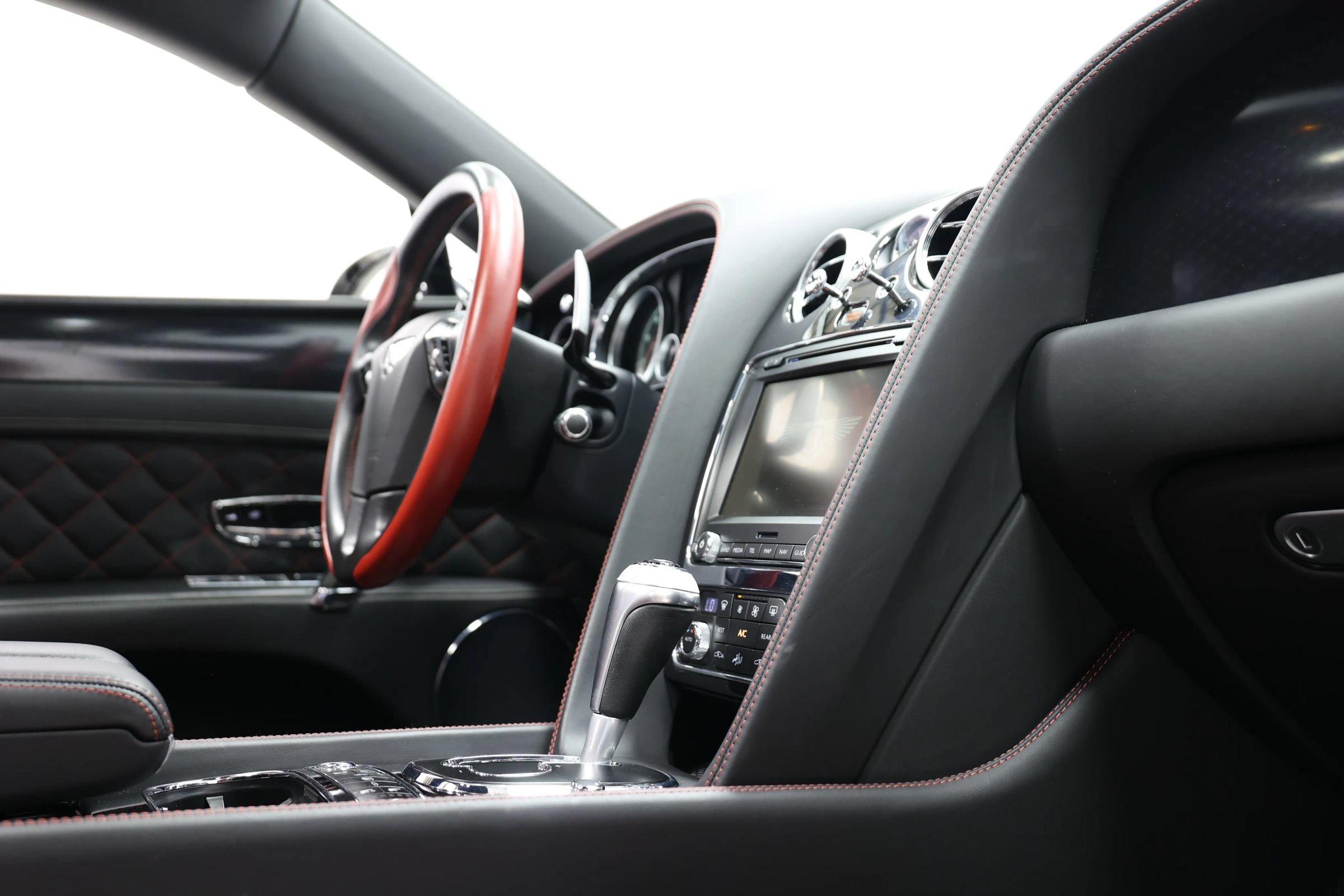 Used 2017 Bentley Flying Spur S W12 AWD/4WD image 98