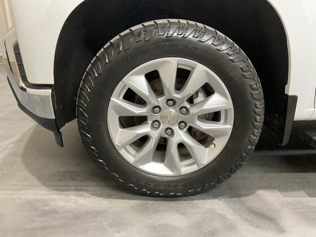 Used 2019 Chevrolet Silverado 1500 LT w/ Texas Edition image 6