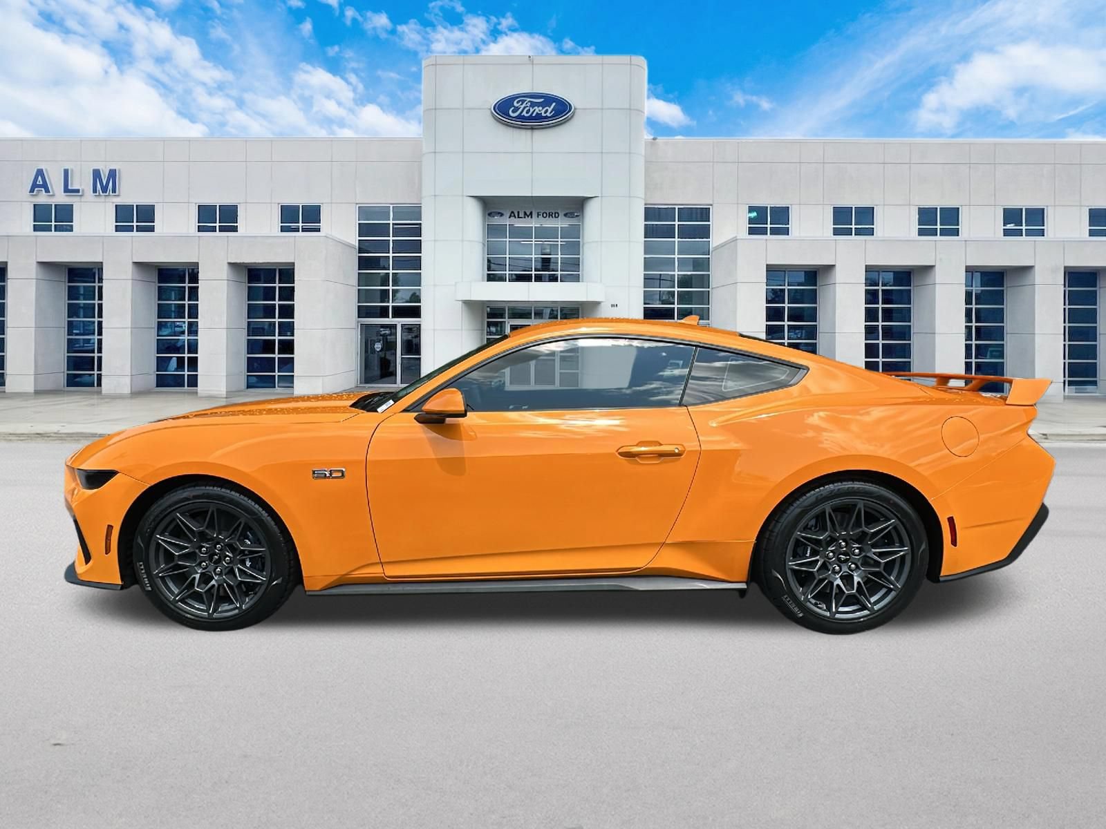 New 2026 Ford Mustang GT w/ GT Performance Package RWD image 9