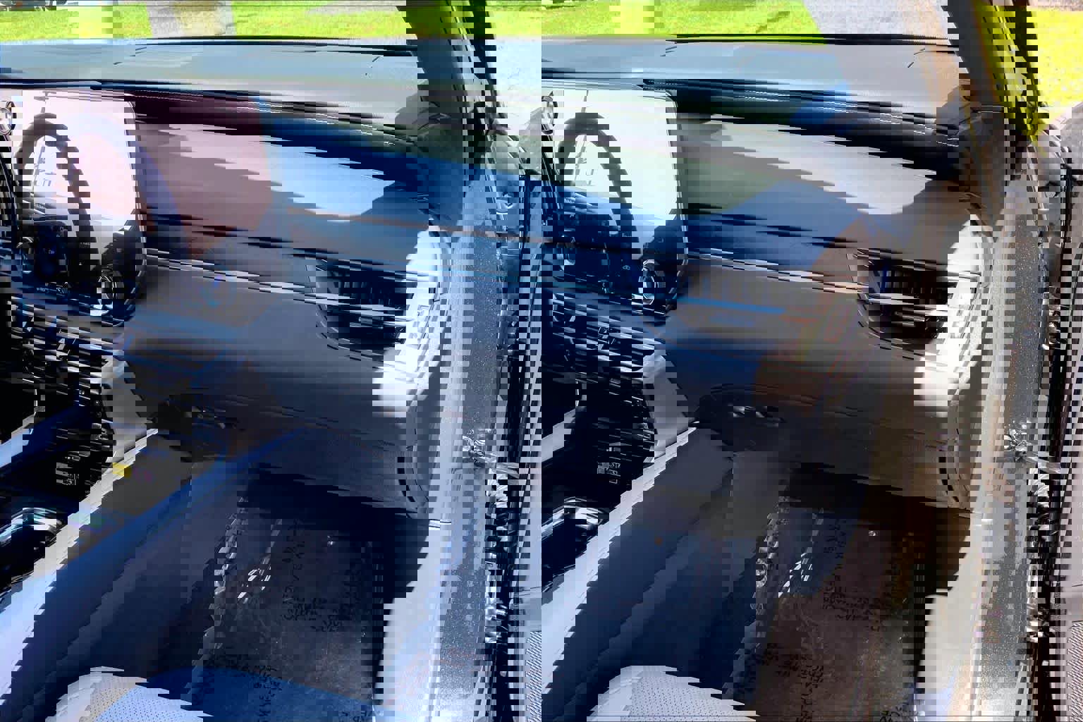 Used 2025 Lexus RX 350 Premium w/ Accessory Package AWD/4WD image 19