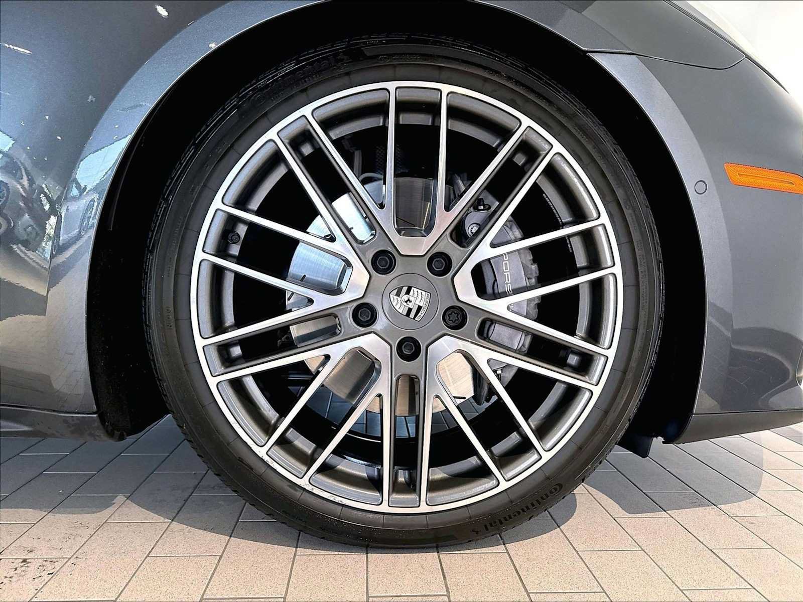 Used 2024 Porsche Panamera 4 AWD/4WD image 15