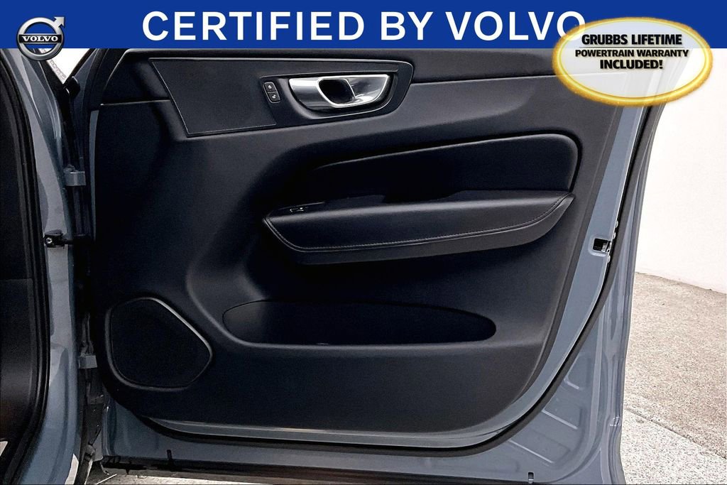 Used 2023 Volvo XC60 B5 Plus w/ Climate Package image 25
