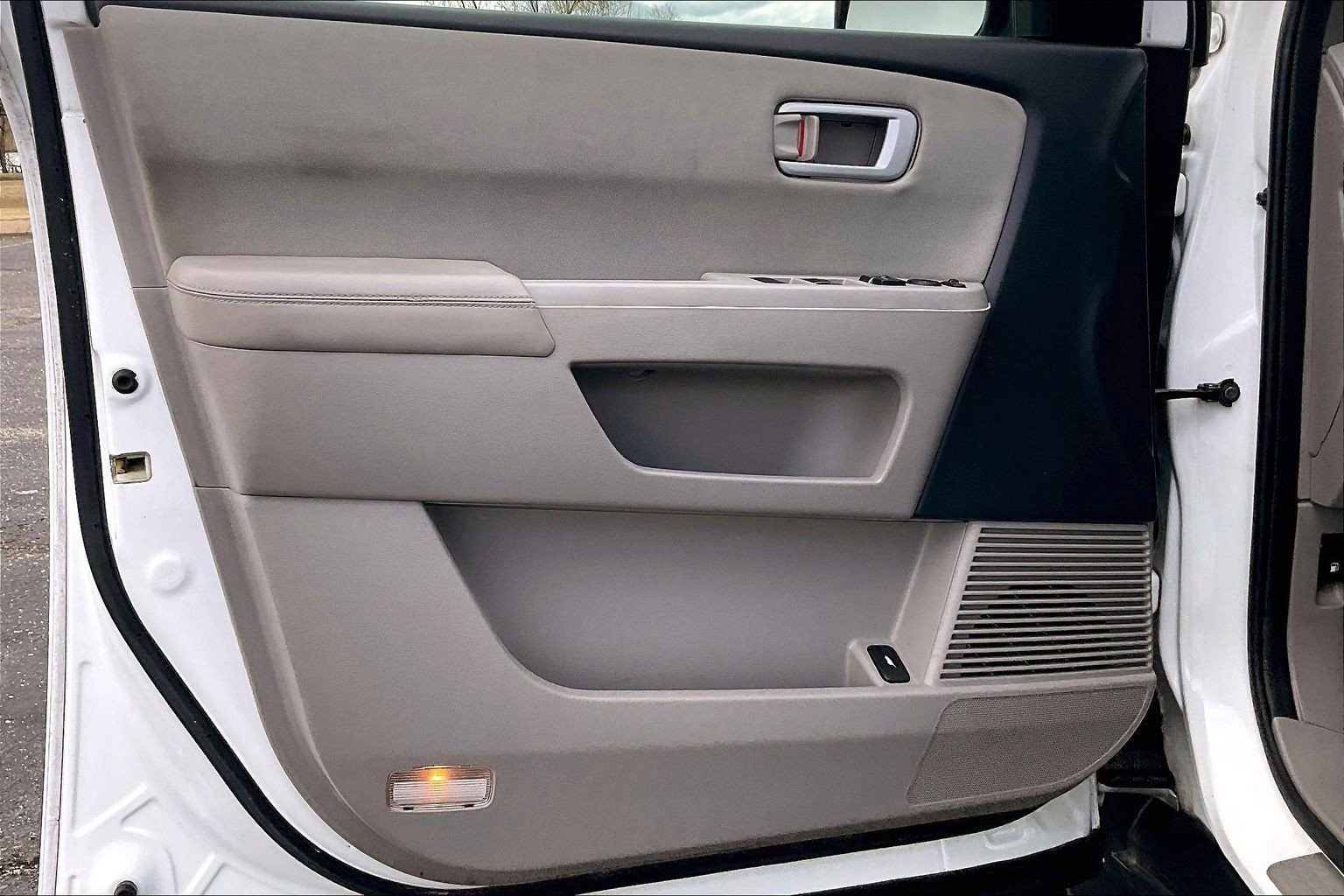 Used 2015 Honda Pilot SE image 19