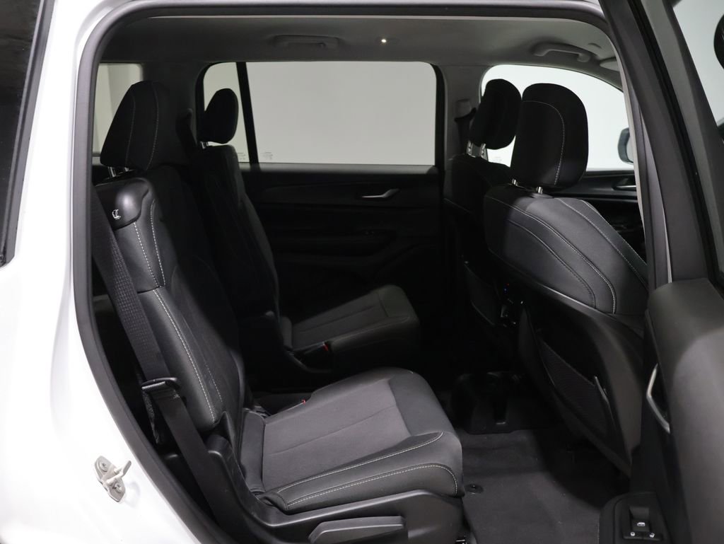 Certified 2023 Jeep Grand Cherokee L Laredo AWD/4WD image 20