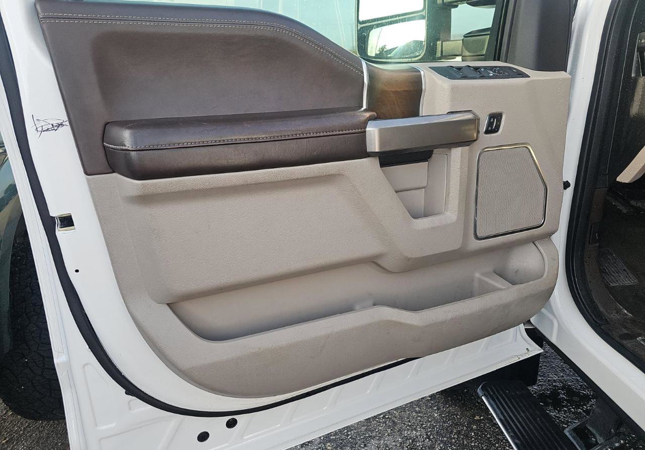 Used 2018 Ford F350 Limited AWD/4WD image 10