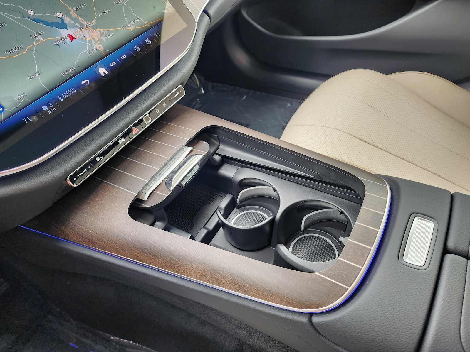 New 2025 Mercedes-Benz E 350 Sedan image 15