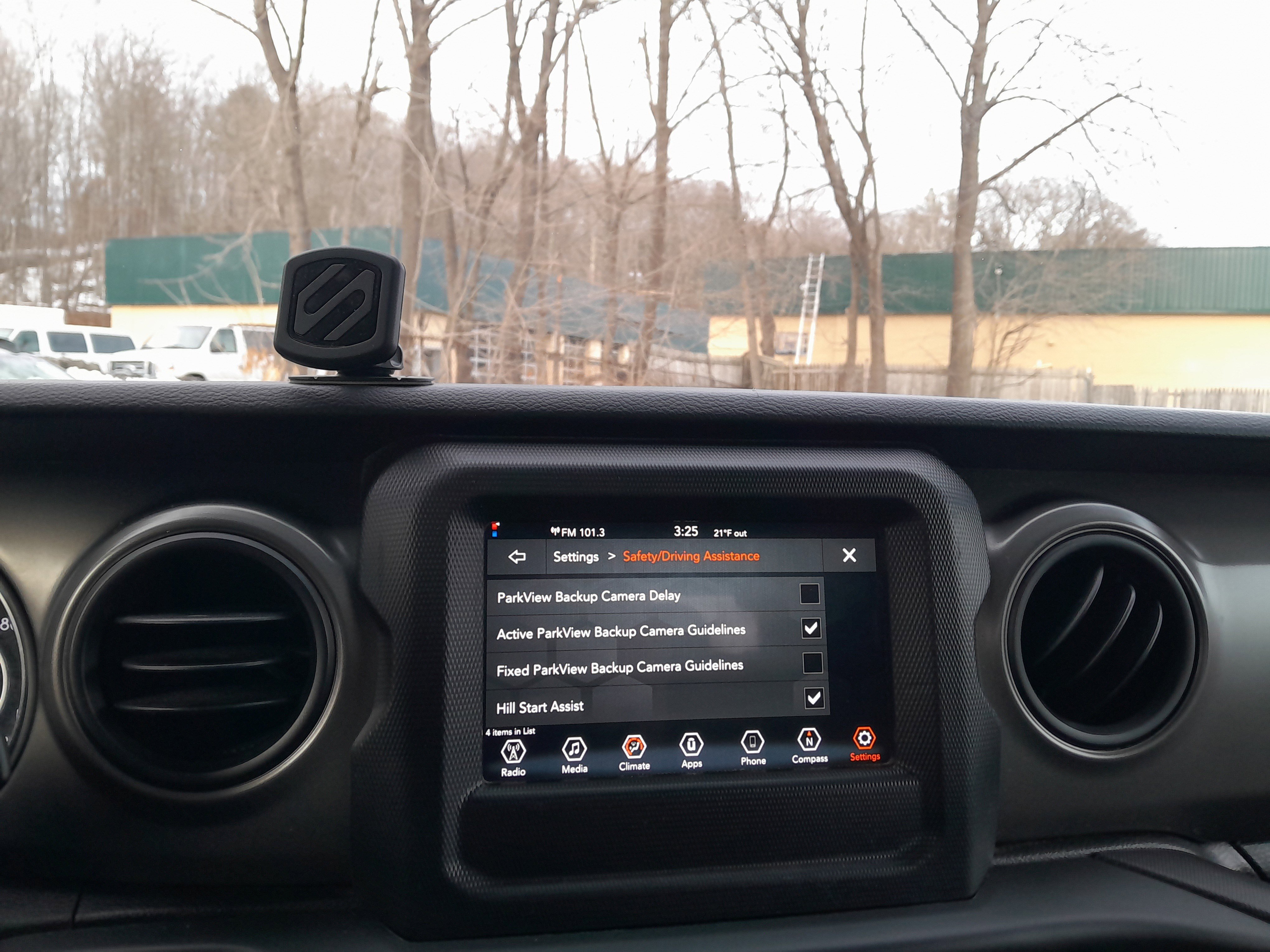 Certified 2022 Jeep Gladiator Sport image 21